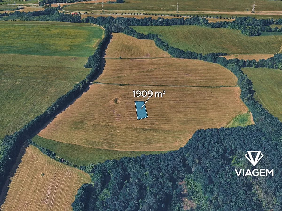 Prodej podílu 7/16 pole 835 m²